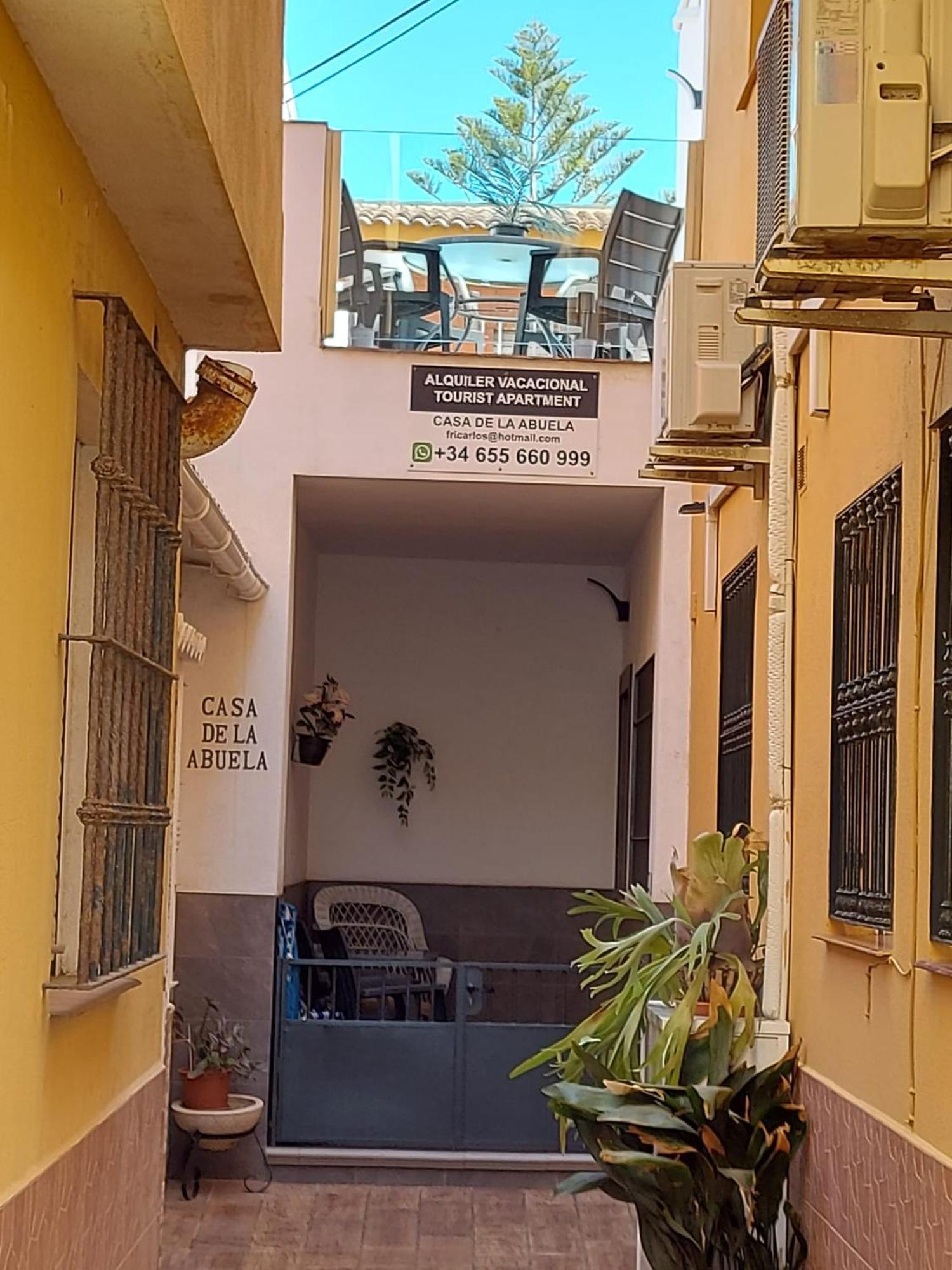Casa De La Abuela Apartment Malaga Exterior photo